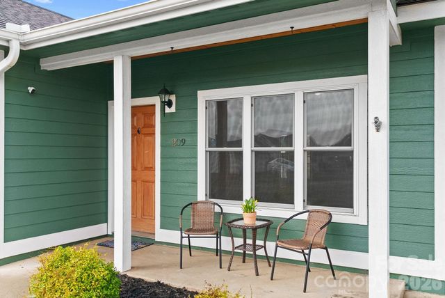 209 Breton Ridge Road, Leicester, NC 28748