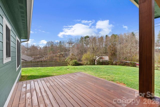 209 Breton Ridge Road, Leicester, NC 28748