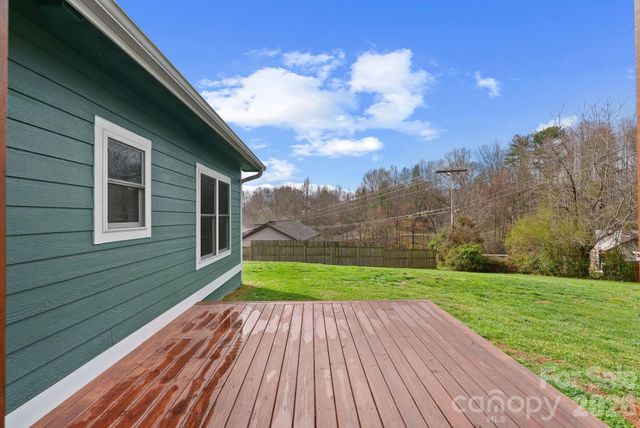 209 Breton Ridge Road, Leicester, NC 28748