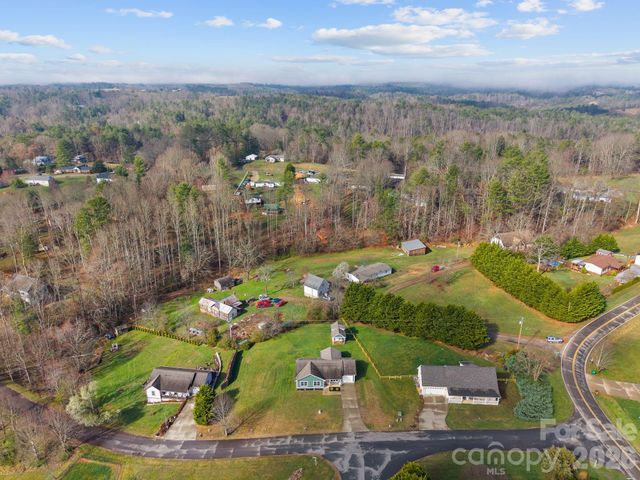 209 Breton Ridge Road, Leicester, NC 28748