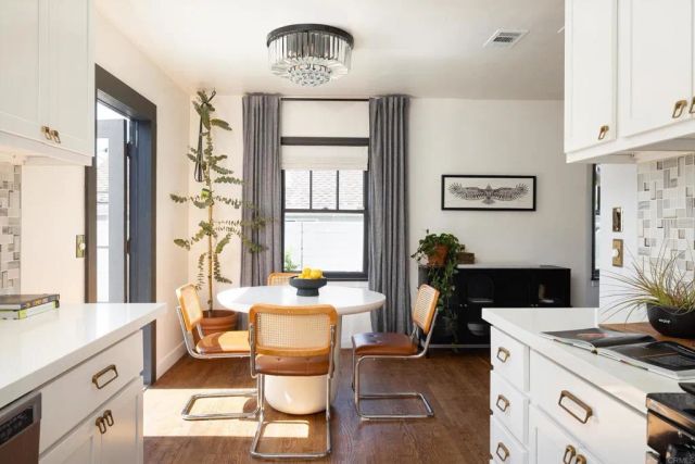 909 Leonard Avenue, Oceanside, CA 92054