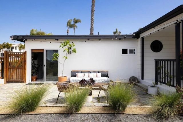 909 Leonard Avenue, Oceanside, CA 92054