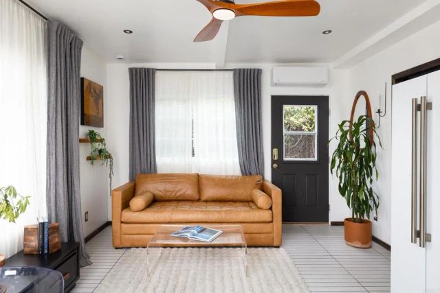 909 Leonard Avenue, Oceanside, CA 92054