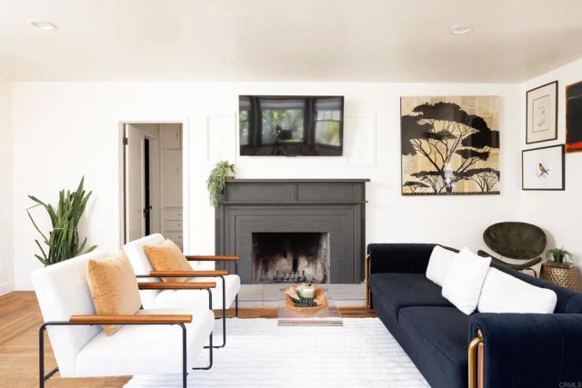 909 Leonard Avenue, Oceanside, CA 92054