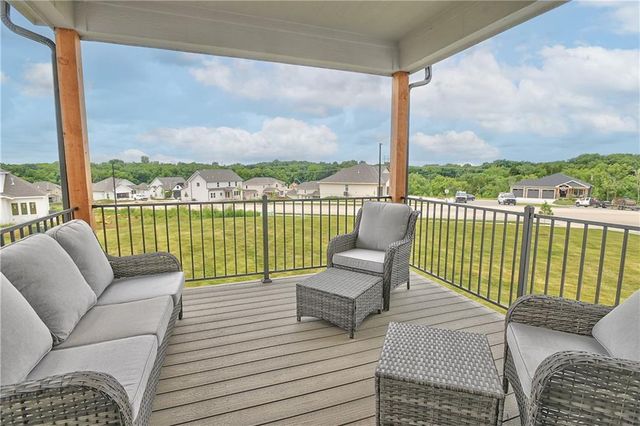 23827 W 59th Terrace, Shawnee, KS 66226