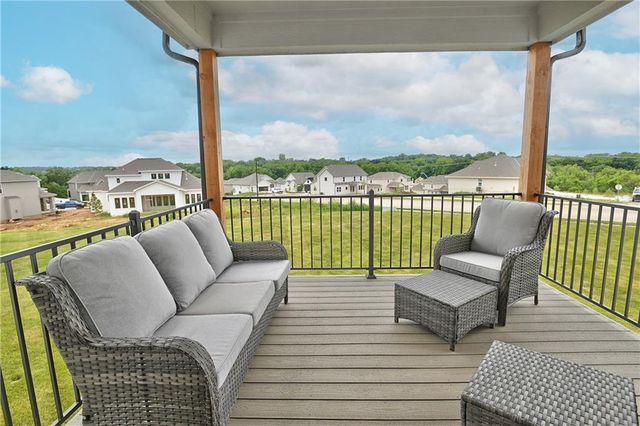 23827 W 59th Terrace, Shawnee, KS 66226