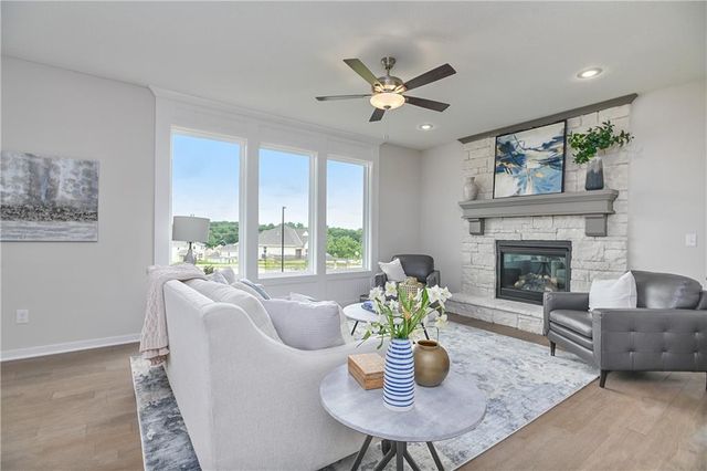 23827 W 59th Terrace, Shawnee, KS 66226