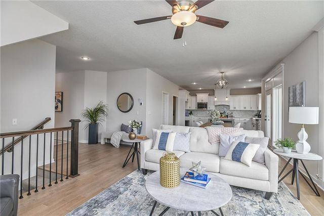 23827 W 59th Terrace, Shawnee, KS 66226