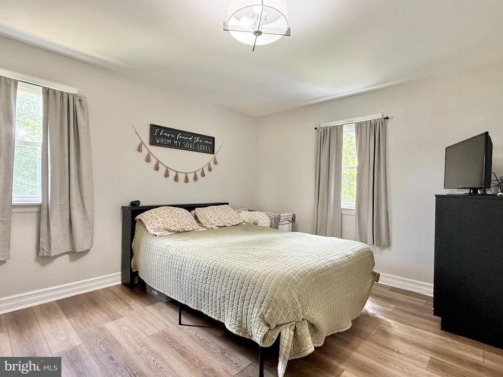 189 DENVER AVE, Mantua, NJ 08051