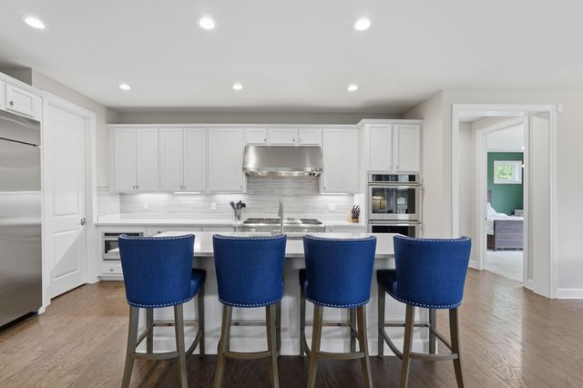 11808 Tuscany Court, Plymouth, MI 48170