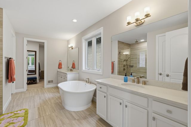 11808 Tuscany Court, Plymouth, MI 48170
