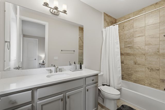 11808 Tuscany Court, Plymouth, MI 48170