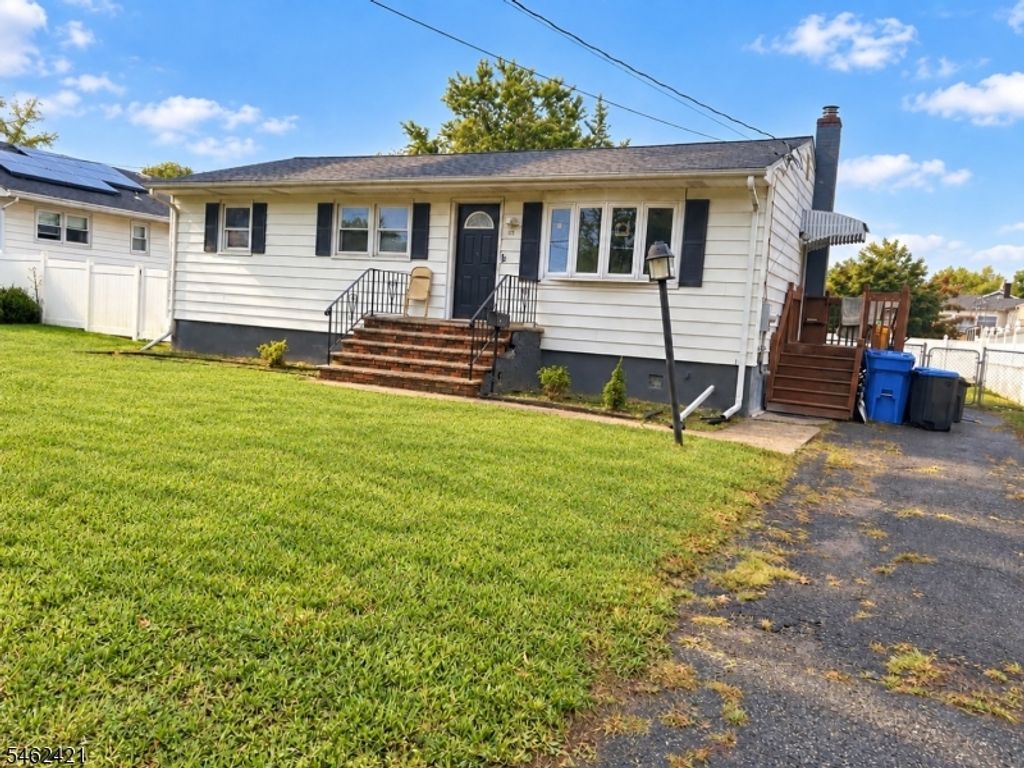 125 Rock Ln, Middlesex Boro, NJ 08846 — photo 2