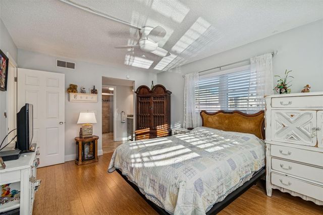 946 VIRGINIA STREET 201, Dunedin, FL 34698