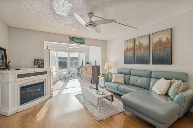 946 VIRGINIA STREET 201, Dunedin, FL 34698