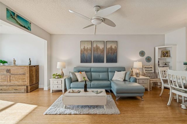 946 VIRGINIA STREET 201, Dunedin, FL 34698