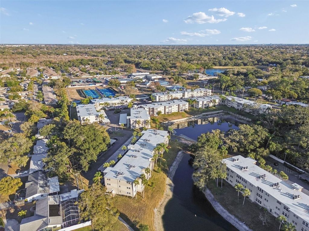 Image 24 of property listing at 946 VIRGINIA STREET 201, Dunedin, FL 34698