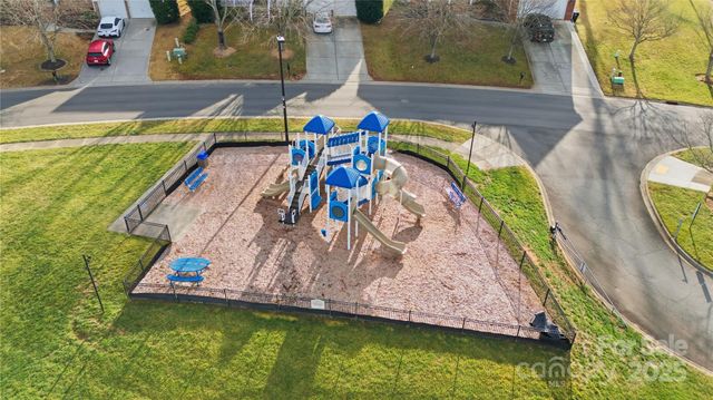 106 Clarendon Street B, Mooresville, NC 28117