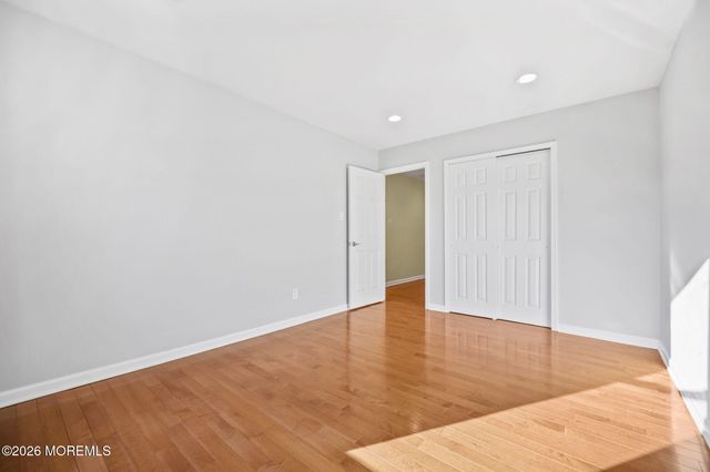 27 Meadow Lane, Marlboro, NJ 07746