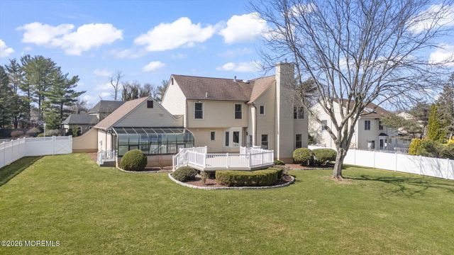 27 Meadow Lane, Marlboro, NJ 07746