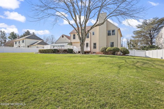 27 Meadow Lane, Marlboro, NJ 07746