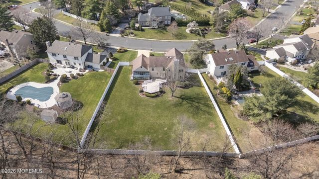 27 Meadow Lane, Marlboro, NJ 07746