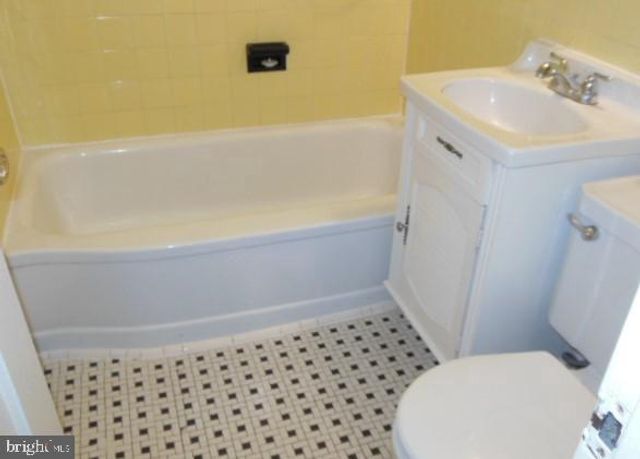 2527 BUCKELEW DR, Falls Church, VA 22046