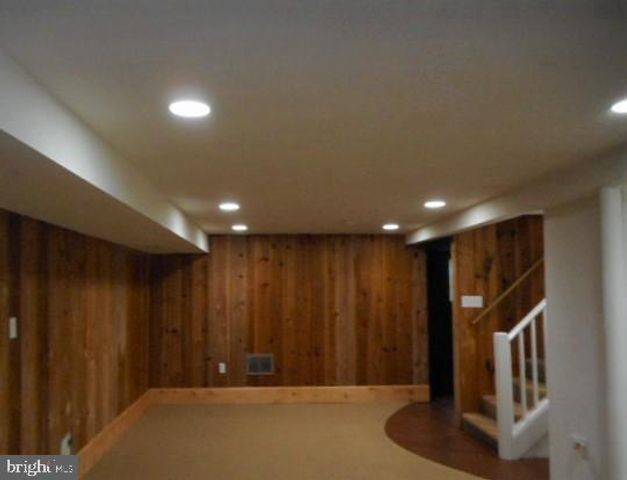 2527 BUCKELEW DR, Falls Church, VA 22046