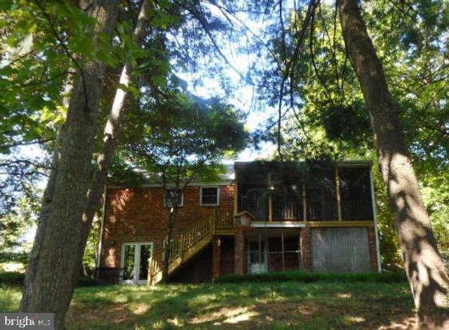 2527 BUCKELEW DR, Falls Church, VA 22046