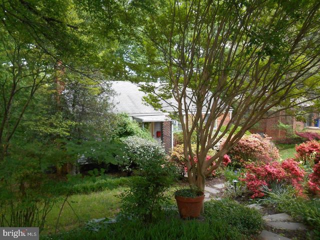 2527 BUCKELEW DR, Falls Church, VA 22046