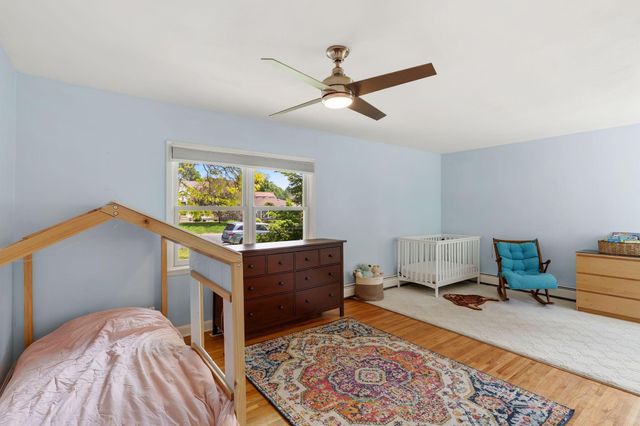 987 Chippewa Avenue, Mendota Heights, MN 55118