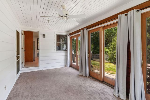 987 Chippewa Avenue, Mendota Heights, MN 55118