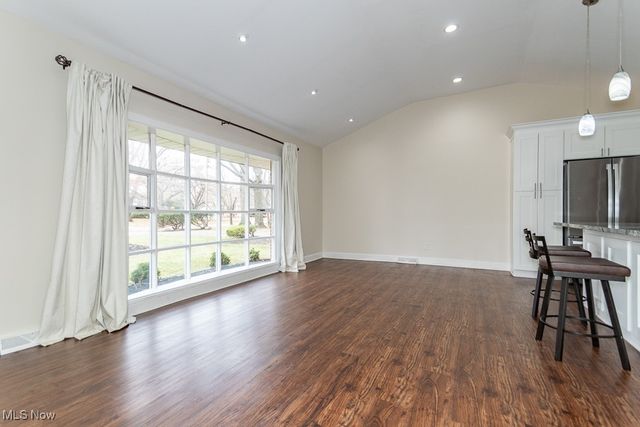 363 Balmoral Drive, Richmond Heights, OH 44143