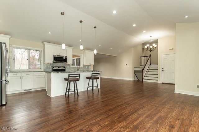 363 Balmoral Drive, Richmond Heights, OH 44143