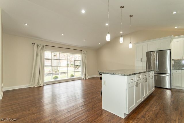 363 Balmoral Drive, Richmond Heights, OH 44143