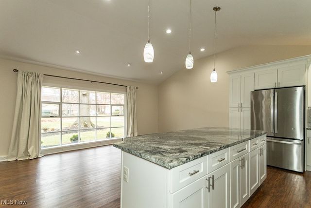 363 Balmoral Drive, Richmond Heights, OH 44143