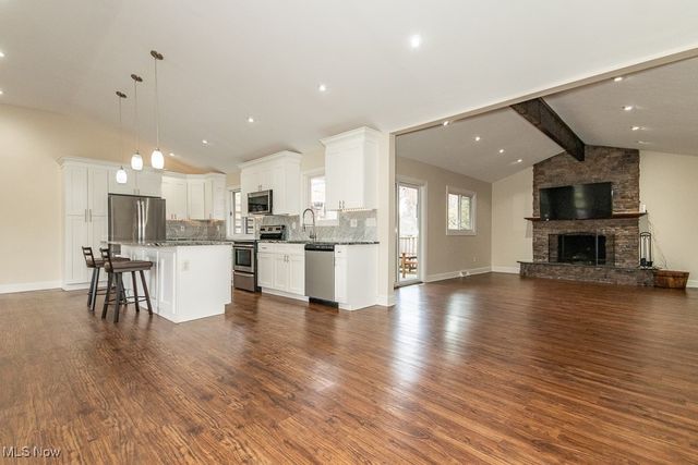 363 Balmoral Drive, Richmond Heights, OH 44143