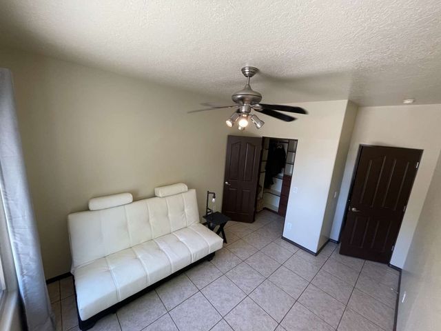 4349 Vuelta Dorado, Santa Fe, NM 87507