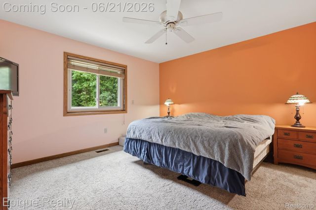 2348 Rochester Road, Addison Township, MI 48367