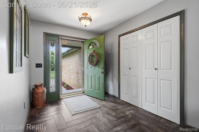 2348 Rochester Road, Addison Township, MI 48367
