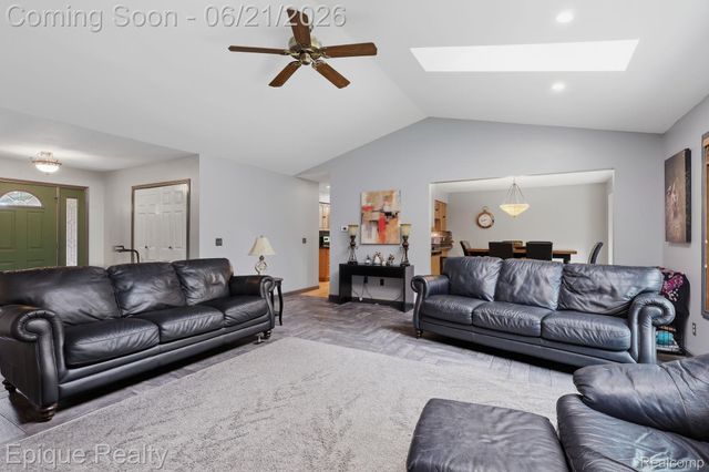 2348 Rochester Road, Addison Township, MI 48367