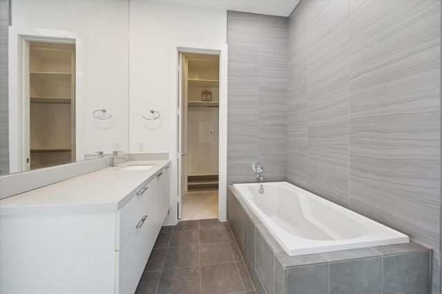 1151 W 18th Street, Houston, TX 77008