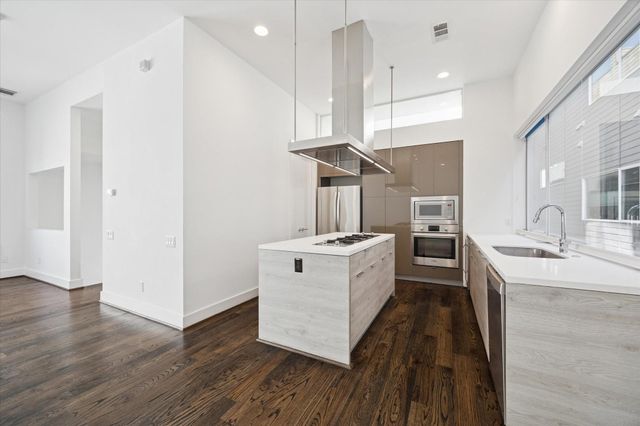 1151 W 18th Street, Houston, TX 77008