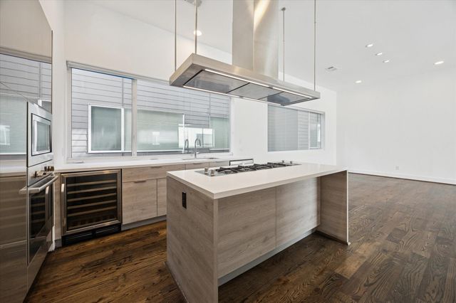 1151 W 18th Street, Houston, TX 77008