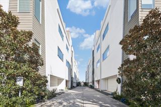 1151 W 18th Street, Houston, TX 77008