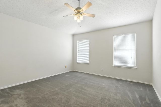 10152 Chapel Rock Drive, Fort Worth, TX 76116