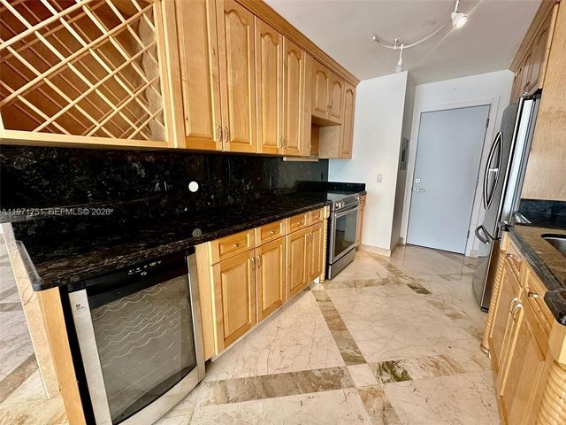 1880 S Ocean Dr 402, Hallandale Beach, FL 33009