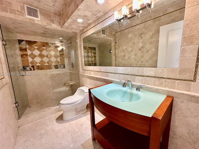 1880 S Ocean Dr 402, Hallandale Beach, FL 33009