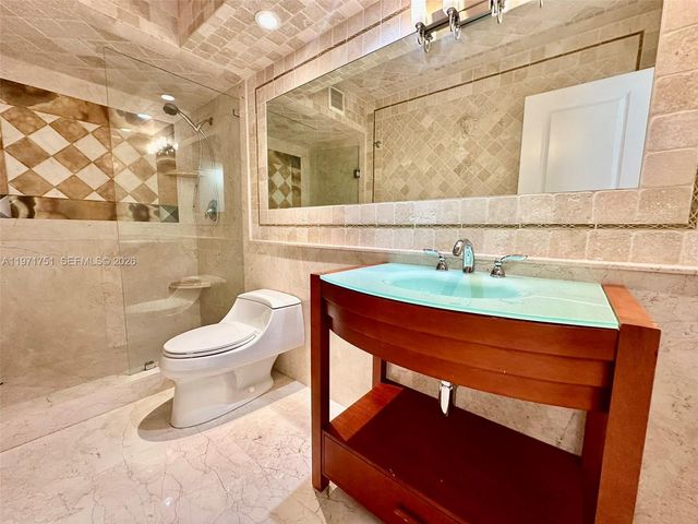 1880 S Ocean Dr 402, Hallandale Beach, FL 33009