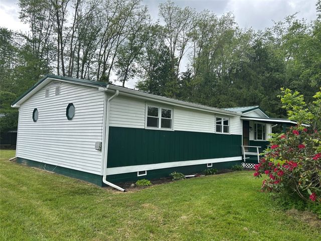 12269 ST HWY 18, Conneaut Lake, PA 16316